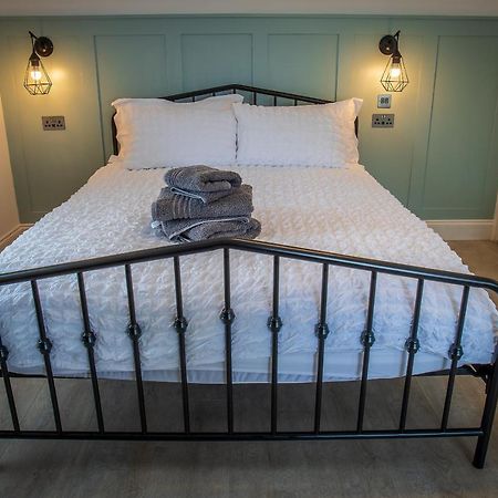 Great Glen Way Canal Side Apartment インヴァネス エクステリア 写真