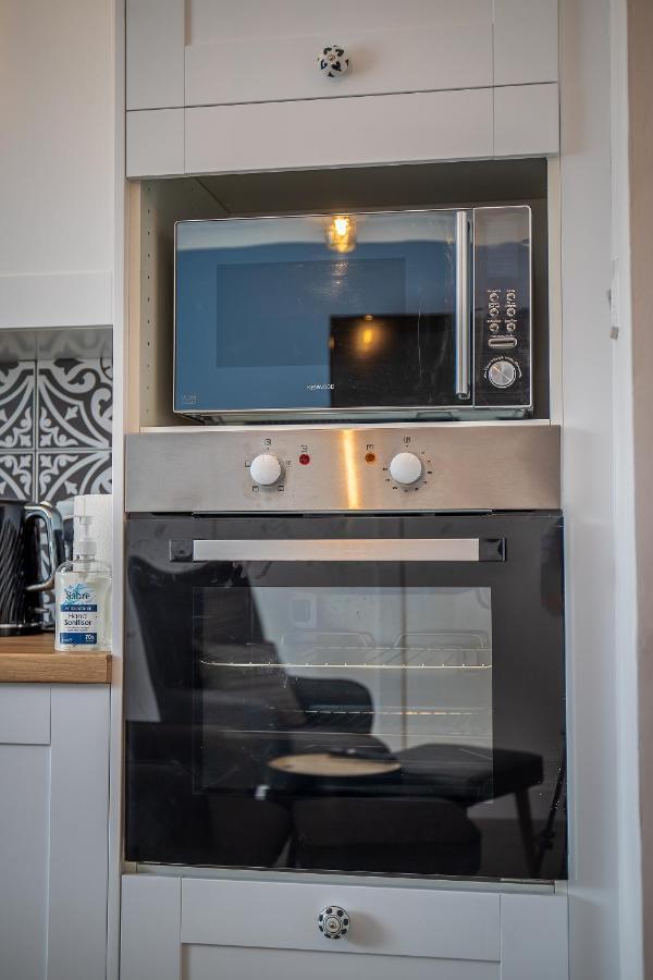 Great Glen Way Canal Side Apartment インヴァネス エクステリア 写真