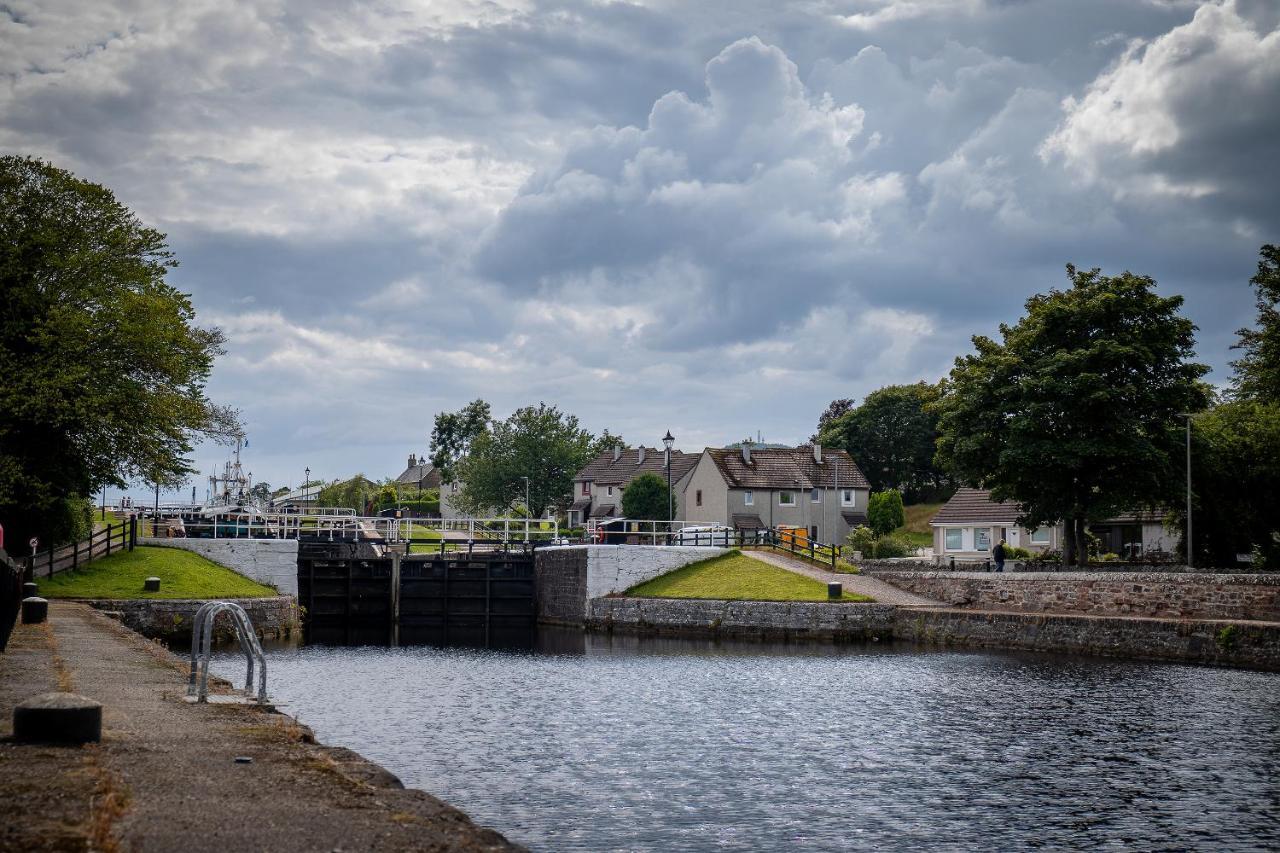 Great Glen Way Canal Side Apartment インヴァネス エクステリア 写真